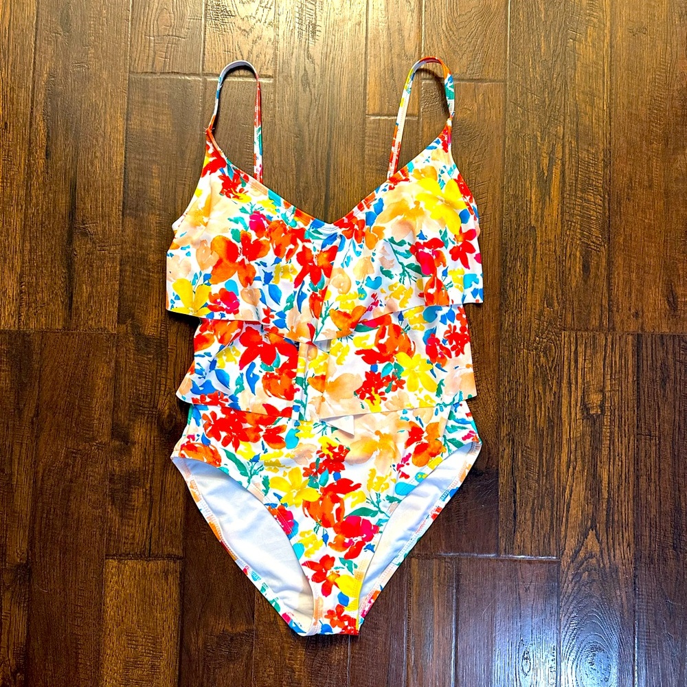 Ellen Tracy one piece swimsuit